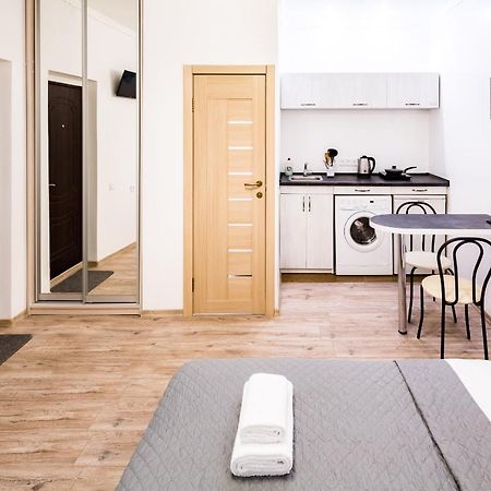 Beautiful Apartments In The Center Lviv Exterior photo
