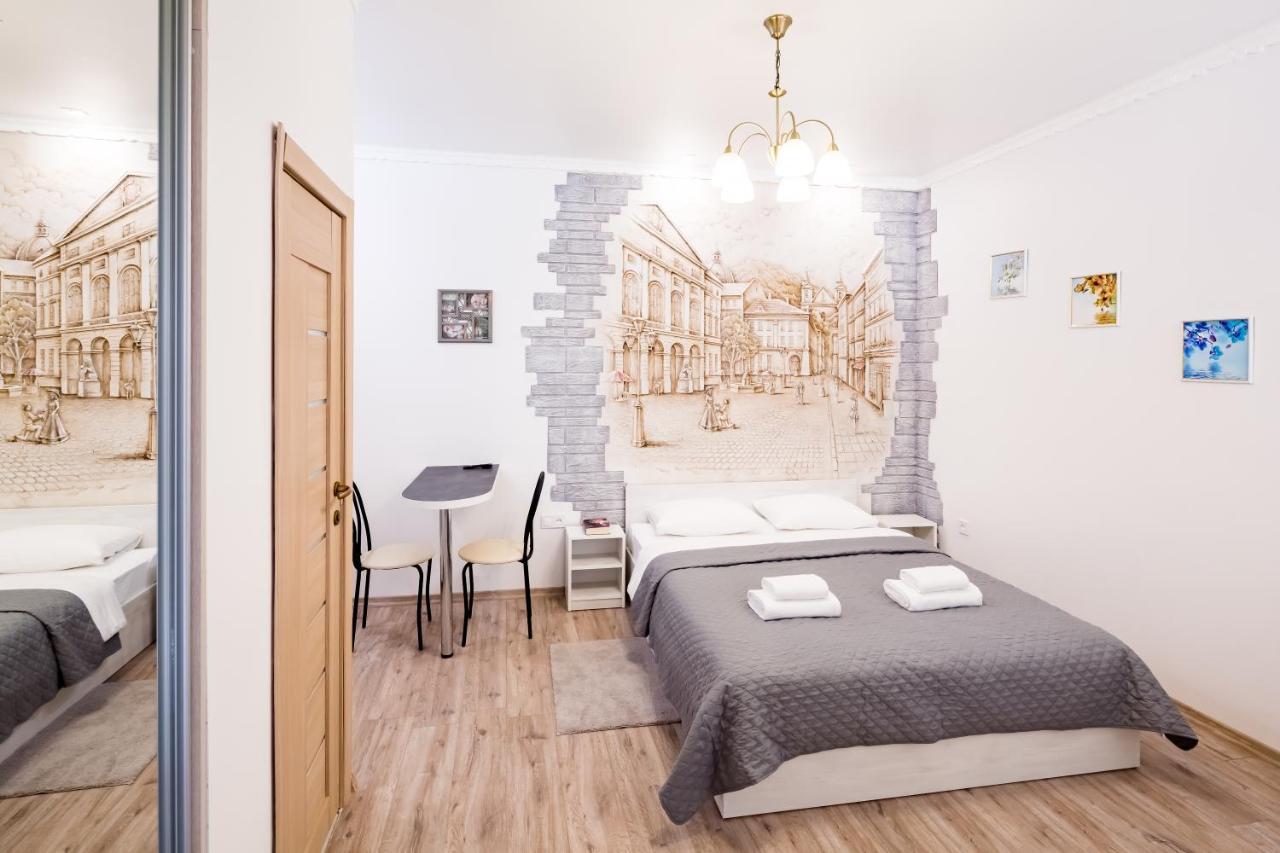 Beautiful Apartments In The Center Lviv Exterior photo